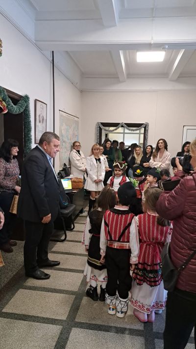 Коледуване в община Камено - ДГ Слънце - Камено